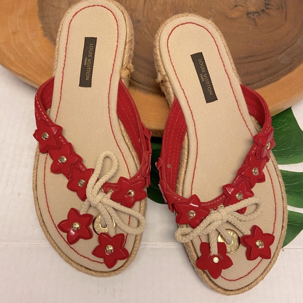 Louis Vuitton red Patent Leather Floral Stars Espadrille Thongs